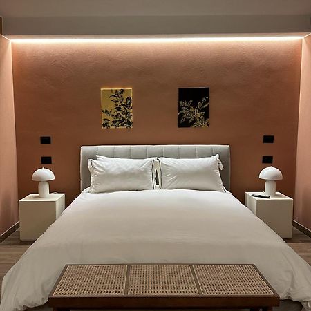 Raha Suites Syracuse Bagian luar foto