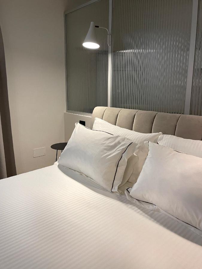 Raha Suites Syracuse Bagian luar foto
