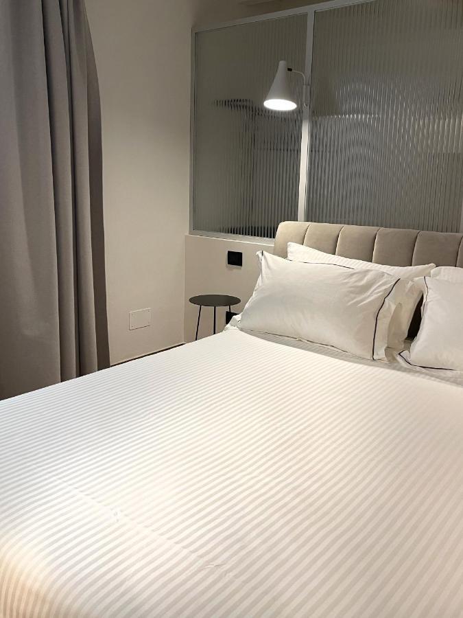 Raha Suites Syracuse Bagian luar foto