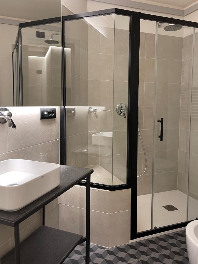 Raha Suites Syracuse Bagian luar foto