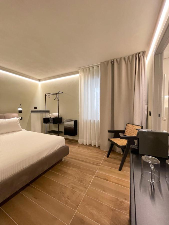 Raha Suites Syracuse Bagian luar foto