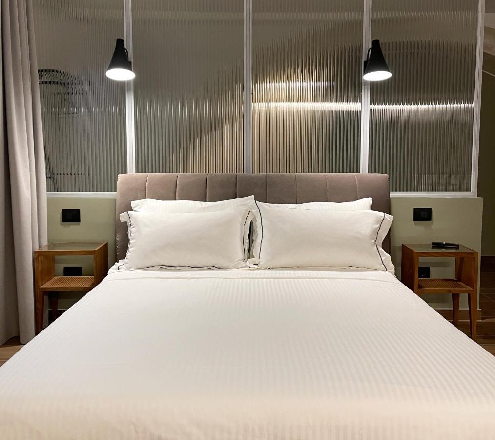 Raha Suites Syracuse Bagian luar foto