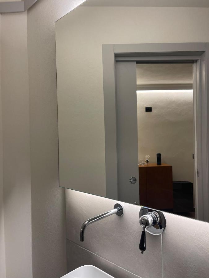 Raha Suites Syracuse Bagian luar foto