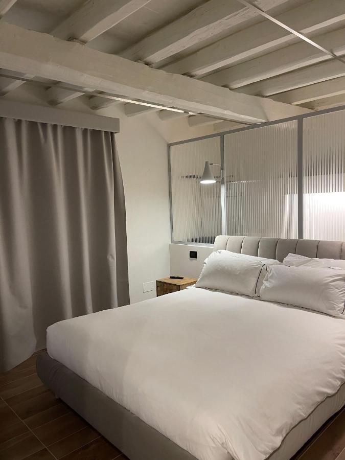 Raha Suites Syracuse Bagian luar foto